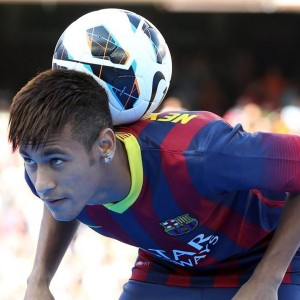 KY Sports-葡萄牙马术协会与科技公司合作，开发虚拟现实训练平台，提升骑手技能。