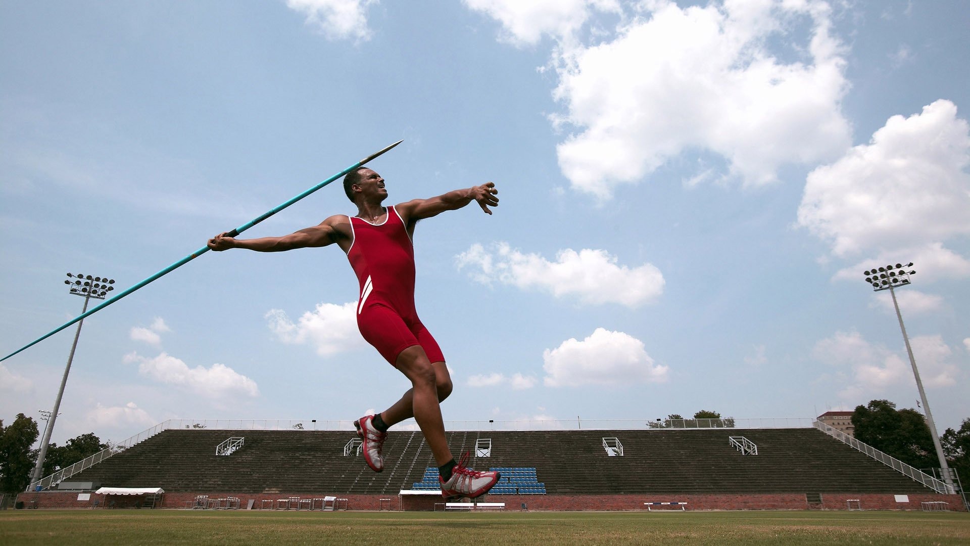 “疾速碰撞：惊心动魄的激烈冲撞”，疾速tti