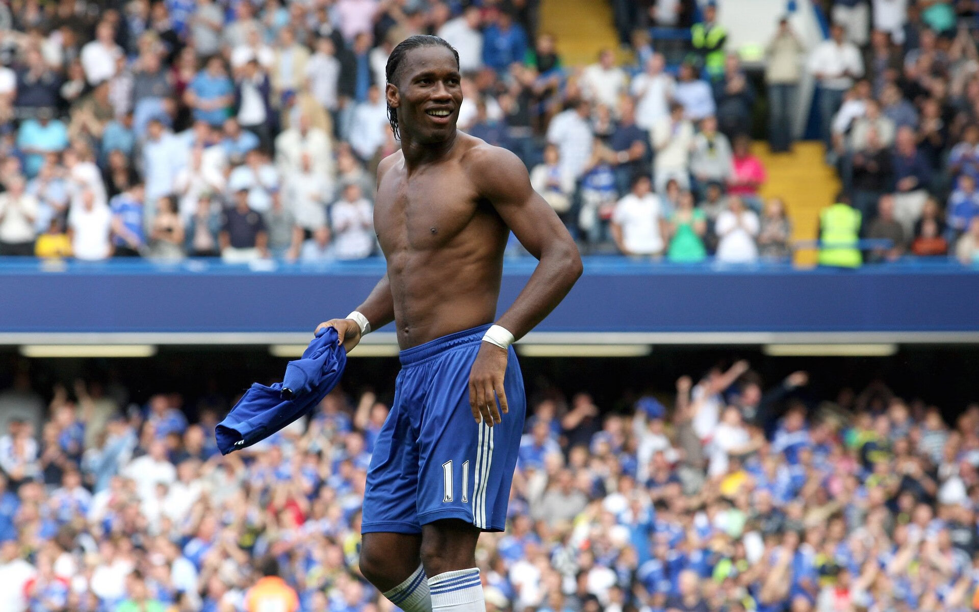 美国男足在巴黎奥运会比赛中表现出色,赢得金牌,美国男足夺冠